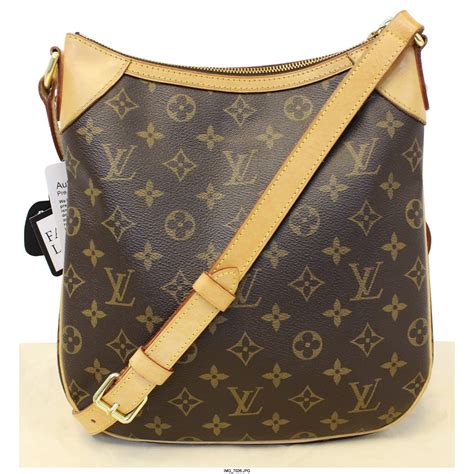 louis vuitton monogram pm crossbody